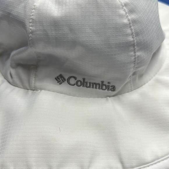 Columbia white sun hat. - Picture 2 of 5